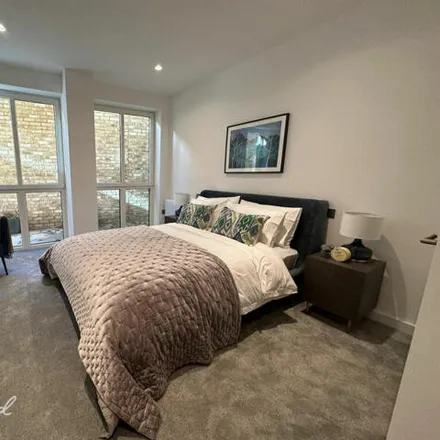 Image 7 - Pembroke Street, London, N1 0DP, United Kingdom - Apartment for sale