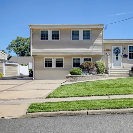 Buy this 3 bed house on 26 Andrew Street in Old Bridge, Old Bridge