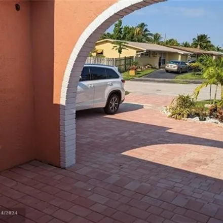 Image 2 - 2798 Northwest 83rd Terrace, Sunrise, FL 33322, USA - House for sale