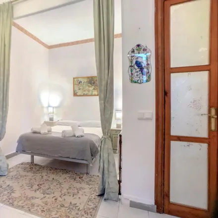 Rent this 2 bed apartment on Carrer del Torrent de l'Olla in 113, 08012 Barcelona