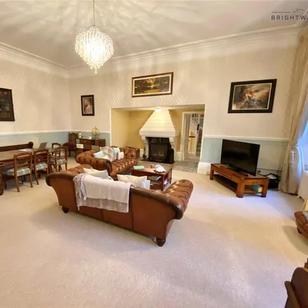 Image 8 - Avon Castle, Avon Castle Drive, St Ives, BH24 2BB, United Kingdom - Apartment for rent