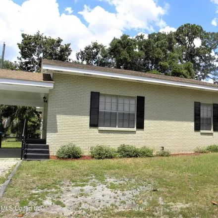 Rent this 3 bed house on 161 Venetian Gardens in Gulfport, MS 39507