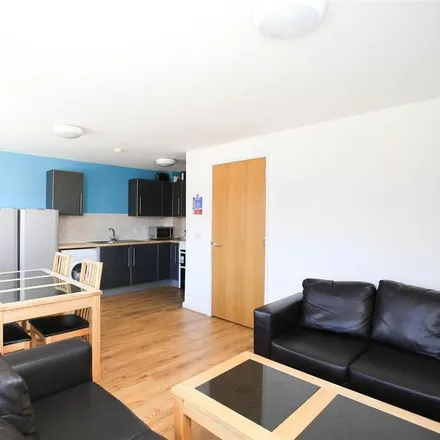 Image 4 - 6, 8, 10 New Mills, Newcastle upon Tyne, NE4 5BA, United Kingdom - Apartment for rent