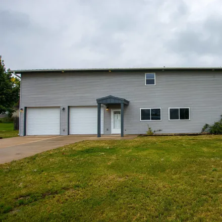 Buy this 3 bed house on 1800 14th Avenue South in Clinton, IA 52732