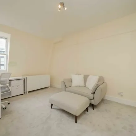 Rent this 4 bed apartment on 6 Green Street in London, W1K 6RU