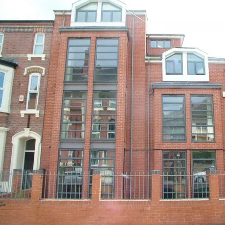 Rent this 4 bed apartment on 13 Arthur Street in Nottingham, NG7 4DW