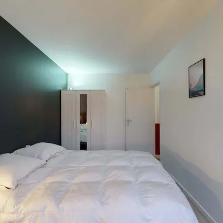 Rent this 1 bed apartment on 3 Grande Rue Charles de Gaulle in 92600 Asnières-sur-Seine, France