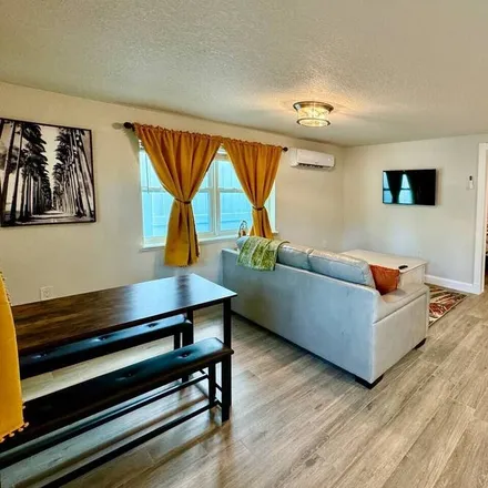 Rent this 1 bed apartment on Siesta Key in FL, 34242