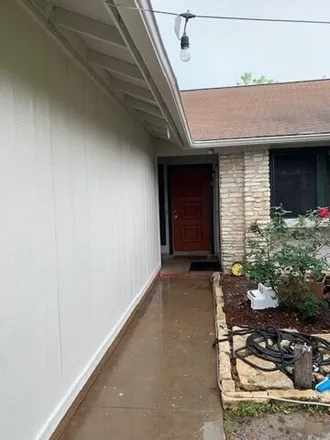 Buy this 5 bed house on 11511 Walnut Ridge Drive in Austin, TX 78753
