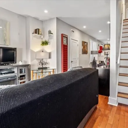 Image 4 - 2132 Watkins Street, Philadelphia, PA 19145, USA - House for sale