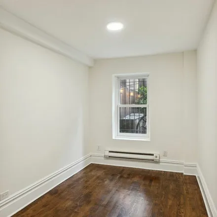 Image 7 - 128 East 65th Street, New York, NY 10065, USA - Townhouse for rent