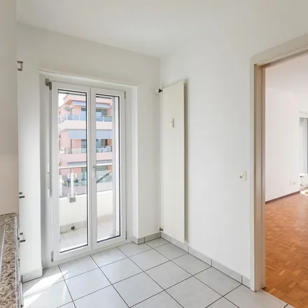 Image 4 - Savosa, Posta, Via Cantonale, 6942 Circolo di Vezia, Switzerland - Apartment for rent