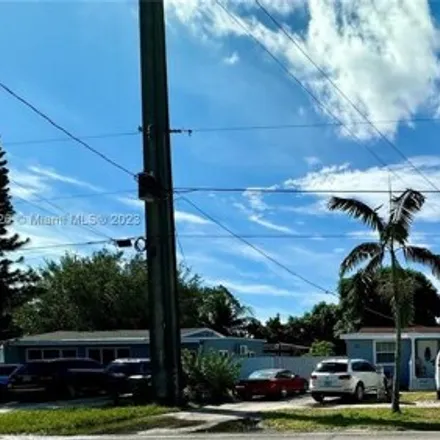 Buy this 5 bed house on 1840 Northwest 87th Street in Parkside Mobile Home Park, Miami-Dade County
