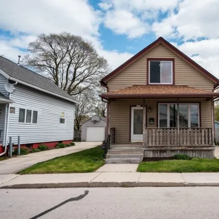 Buy this 3 bed house on 1803 S 13th St in Sheboygan, Wisconsin