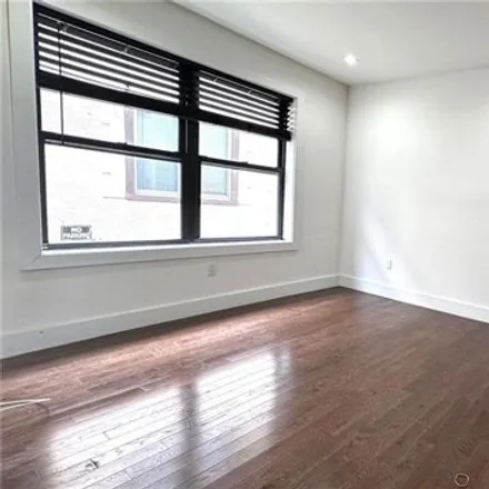 Image 2 - 2589 Ocean Avenue, New York, NY 11229, USA - House for rent