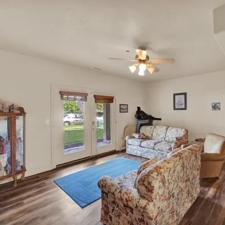 Image 6 - 398 Wood Springs Drive, Springville, UT 84663, USA - Condo for sale