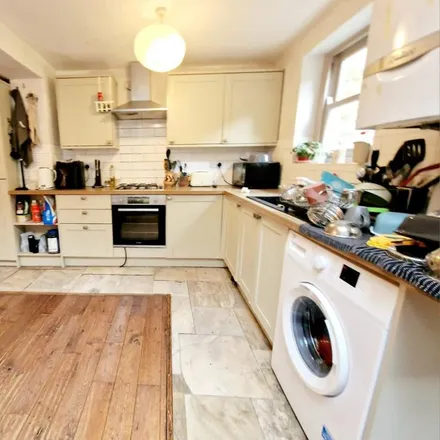 Image 2 - 25 Alderney Road, London, E1 4EG, United Kingdom - Townhouse for rent