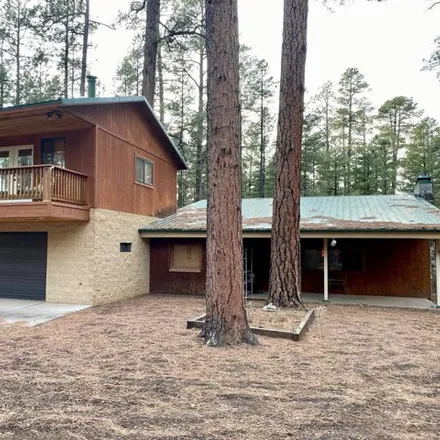 Buy this 2 bed house on 1077 West White Mountain Boulevard in Pinetop-Lakeside, Navajo County