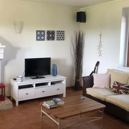 Rent this 4 bed house on 66032 Castel Frentano CH