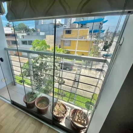 Buy this 3 bed apartment on Avenida Luis Aldana in La Victoria, Lima Metropolitan Area 15036