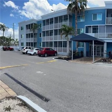Buy this 1 bed condo on 2749 Club Mar Drive in Sarasota, FL 34237