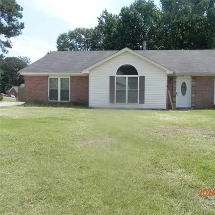 Buy this 3 bed house on 272 Old Orchard Ln in Deatsville, Alabama