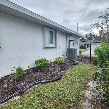 Image 7 - 3215 Junction St, North Port, Florida, 34288 - House for sale