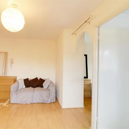 Rent this studio apartment on 212 Westferry Road in Millwall, London