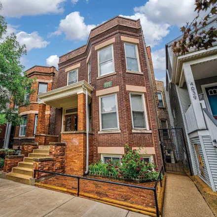 Buy this 7 bed duplex on 4029 North Oakley Avenue in Chicago, IL 60618