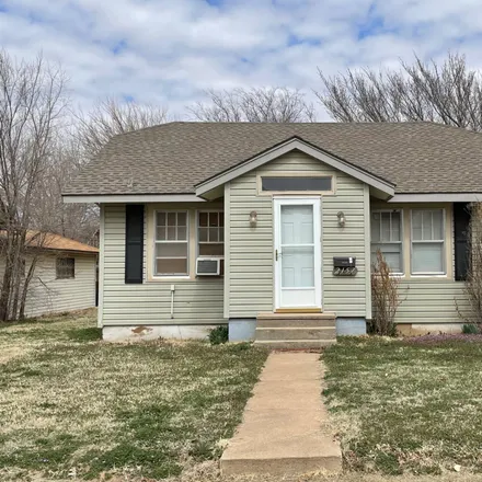 Buy this 2 bed house on 2110 East Santa Fe Street in Waynoka, Woods County