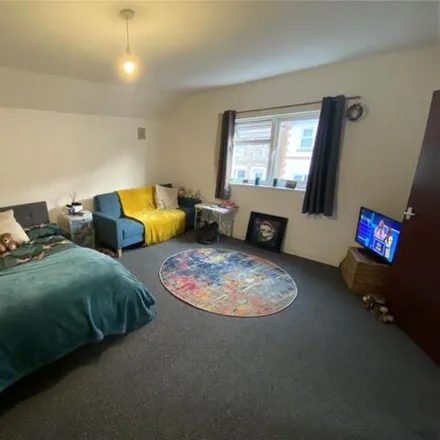 Image 7 - Peters Dean Care, Becket Road, Worthing, BN14 7ET, United Kingdom - Apartment for sale