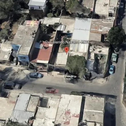 Buy this 2 bed house on Calle Celerino Navarro in Flores Magón, 44250 Guadalajara