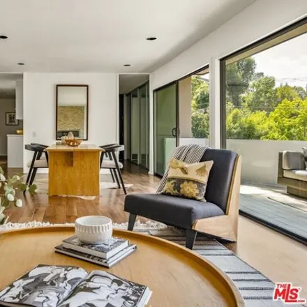 Image 3 - 2509 Hargrave Drive, Los Angeles, CA 90068, USA - House for sale