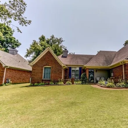 Image 1 - 8273 Crimson Creek Drive, Memphis, TN 38016, USA - House for sale