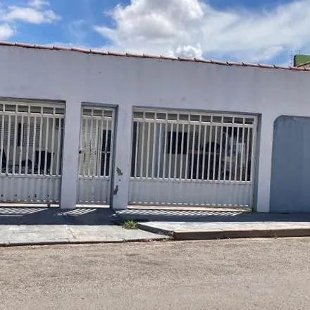 Rent this 3 bed house on Rua I9 in Jardim Comodoro, Cuiabá - MT