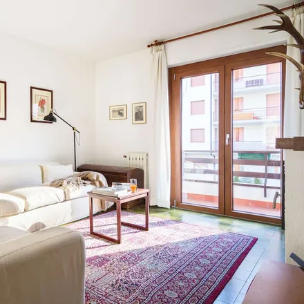 Rent this studio apartment on Via Adamello 21