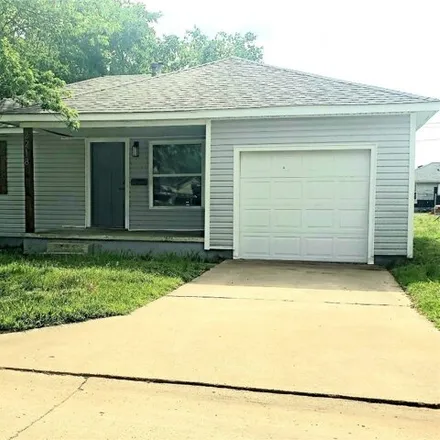 Buy this 2 bed house on North Pottenger Street in Shawnee, OK 74804