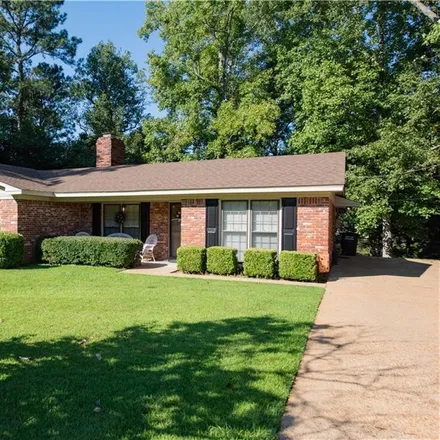 Buy this 3 bed house on 527 McLure Circle in Rocky Brook, Opelika