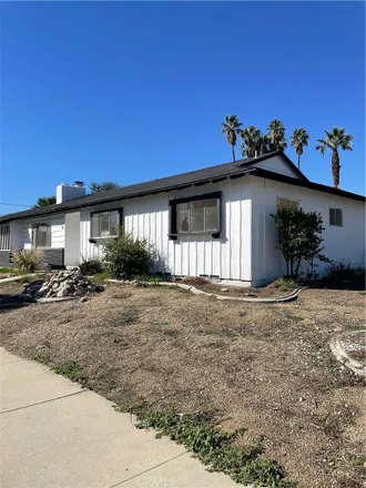 Image 2 - 359 14th Street, Upland, CA 91786, USA - House for sale