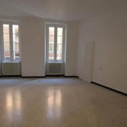 Image 3 - Nîmes, Gard, France - Apartment for rent