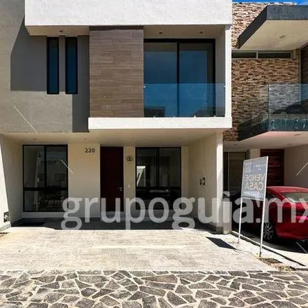 Buy this 5 bed house on Calle Paseo Laurel in Quintas del Valle, 45201 Nuevo México