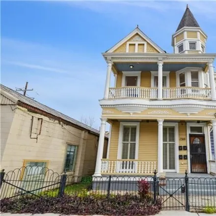 Buy this 5 bed house on 1508 Carondelet Street in New Orleans, LA 70130
