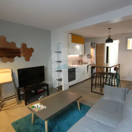 Rent this 2 bed apartment on 3 Impasse Bouvery in 94250 Gentilly, France