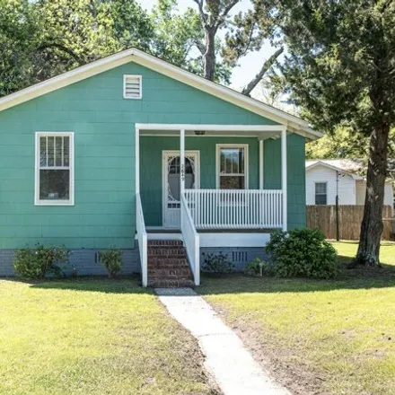 Buy this 3 bed house on 211 Poplin Avenue in Dorchester, North Charleston