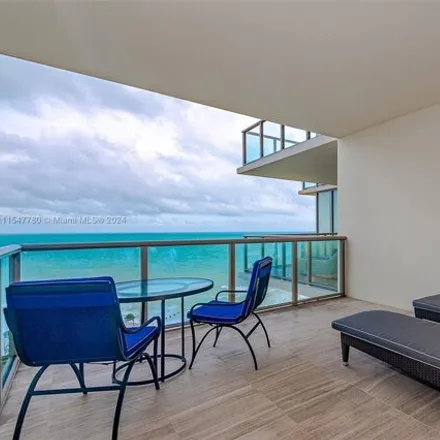 Image 4 - The St. Regis Bal Harbour Resort, 9703 Collins Avenue, Miami Beach, FL 33154, USA - Condo for sale