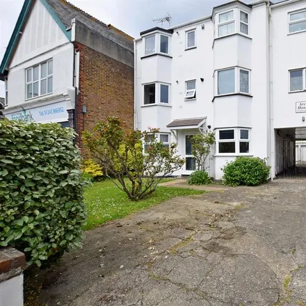 Rent this 2 bed apartment on The Brunch House in 7 - 9 West Street, Bognor Regis