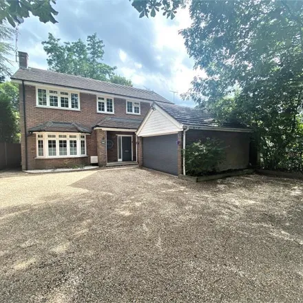 Rent this 4 bed house on Oriental Road in Horsell, GU22 7AS