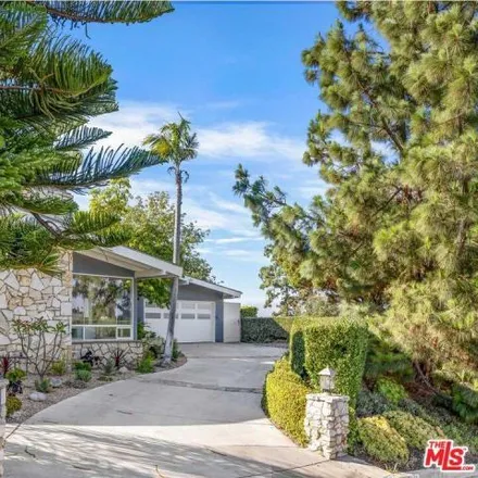 Image 2 - 10869 Alta View Drive, Los Angeles, CA 91604, USA - House for sale