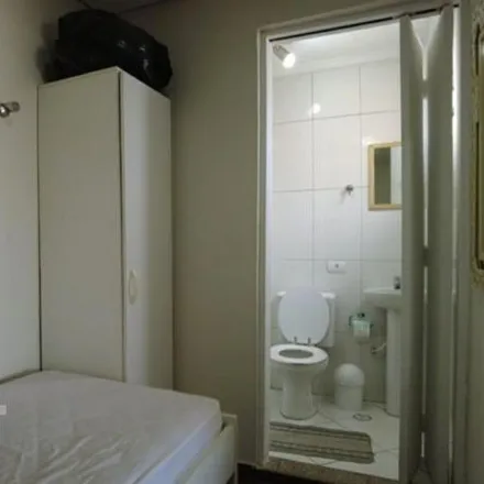 Buy this 2 bed apartment on Rua Atenas in Vila Metalúrgica, Santo André - SP