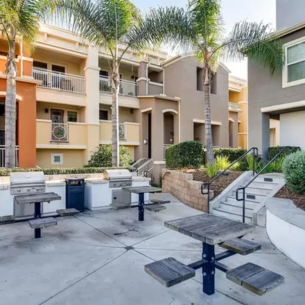 Image 2 - 3528 Shoreline Bluff Lane, San Diego, CA 92199, USA - Apartment for rent